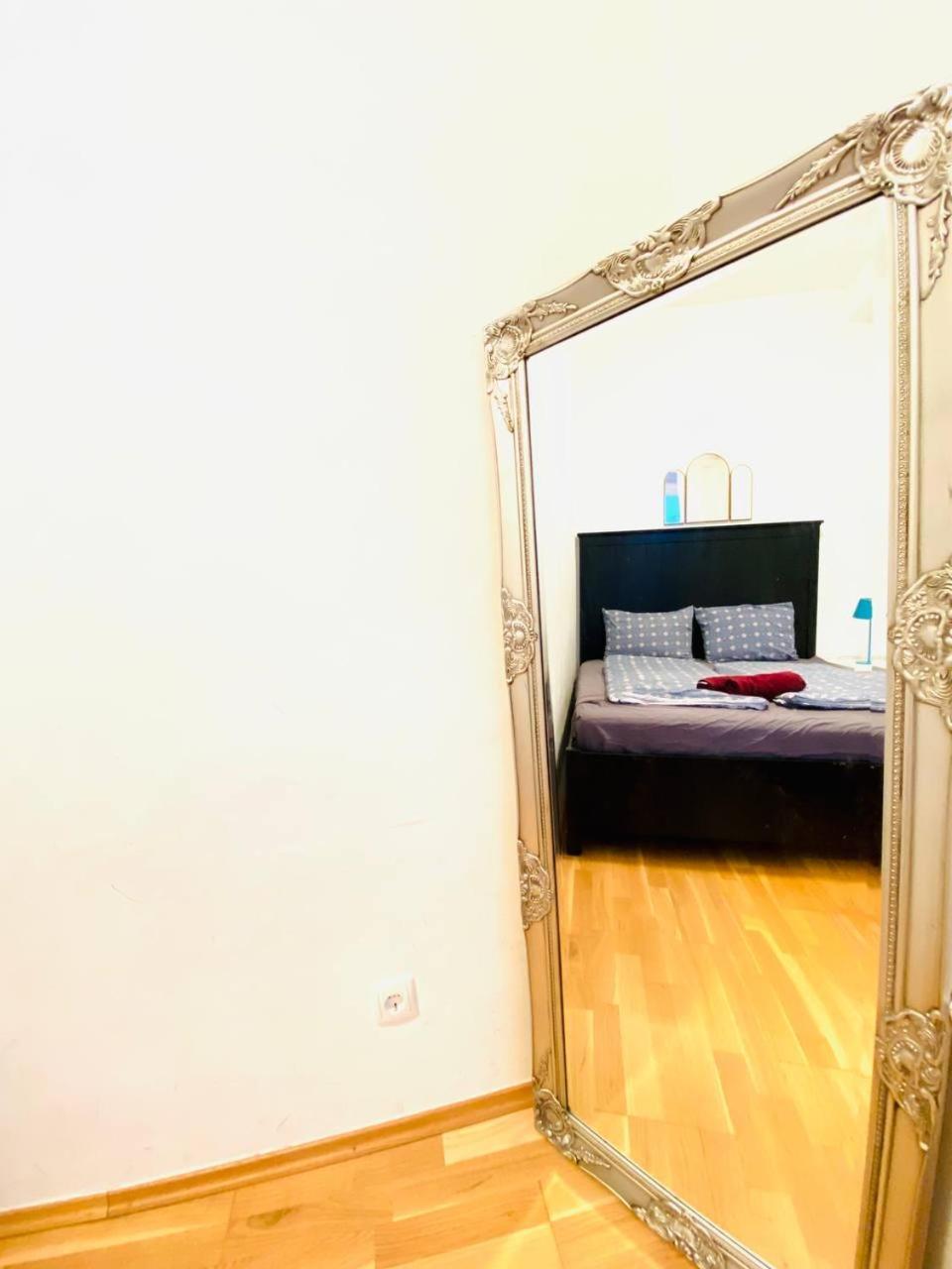 Family Apartment Th8 8 Відень Екстер'єр фото