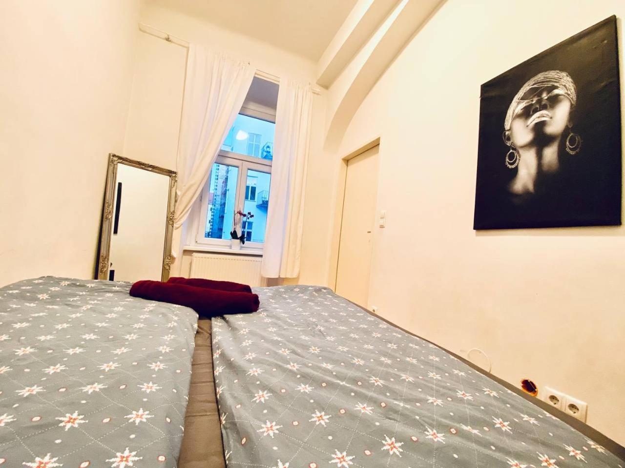 Family Apartment Th8 8 Відень Екстер'єр фото