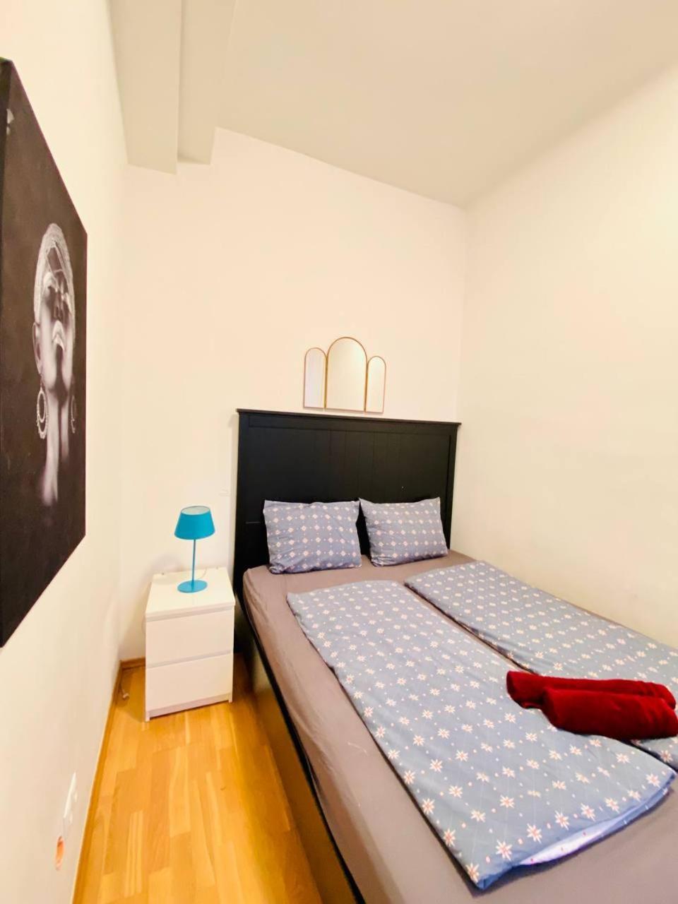 Family Apartment Th8 8 Відень Екстер'єр фото