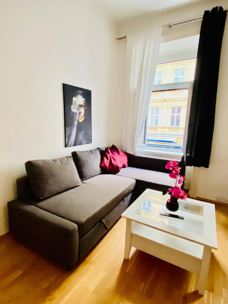 Family Apartment Th8 8 Відень Екстер'єр фото